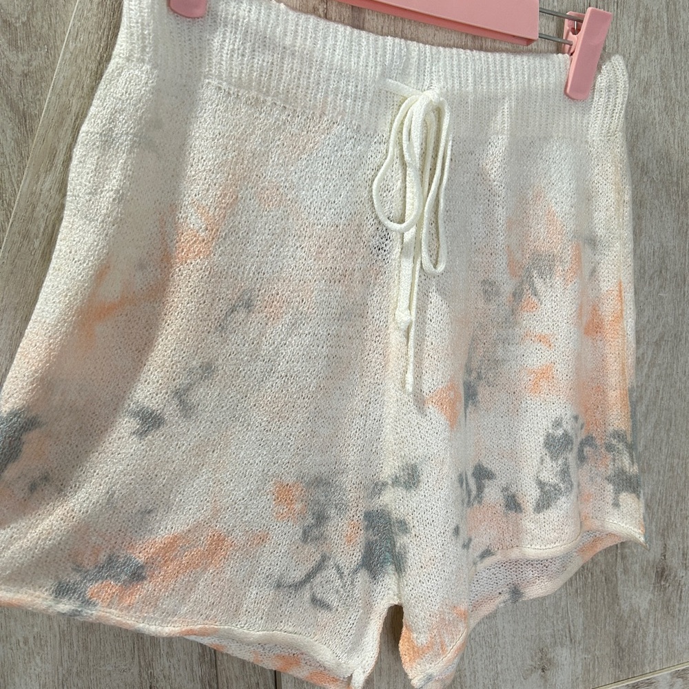 POL Tie-Dye(ish) Knit Shorts π§ΆβοΈ β Size S-NWOT - Picture 2 of 6
